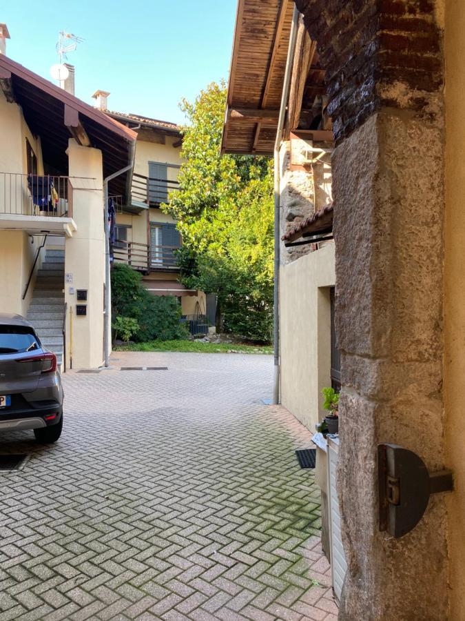 Vicolo Forno Apartment Mercallo Екстериор снимка